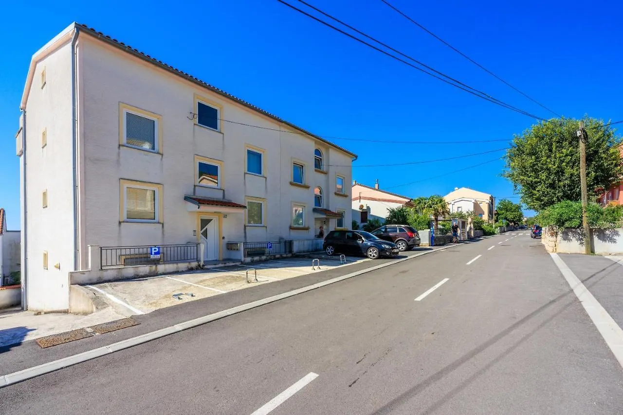 Apartment Petak 2 Dramalj