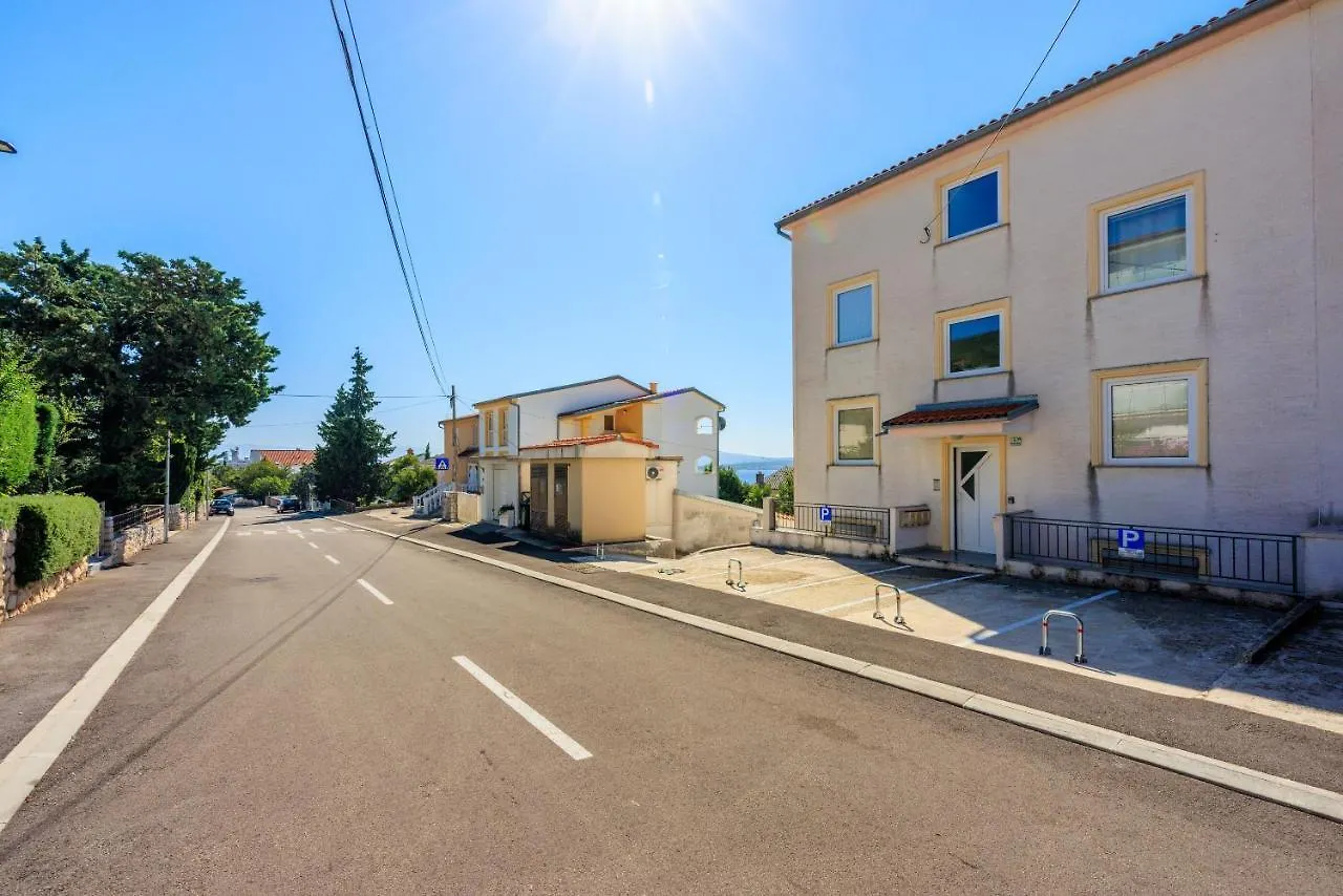Apartment Petak 2 Dramalj